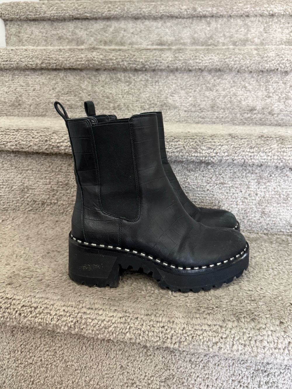 Vince Camuto Madisha Platform Chelsea Boots